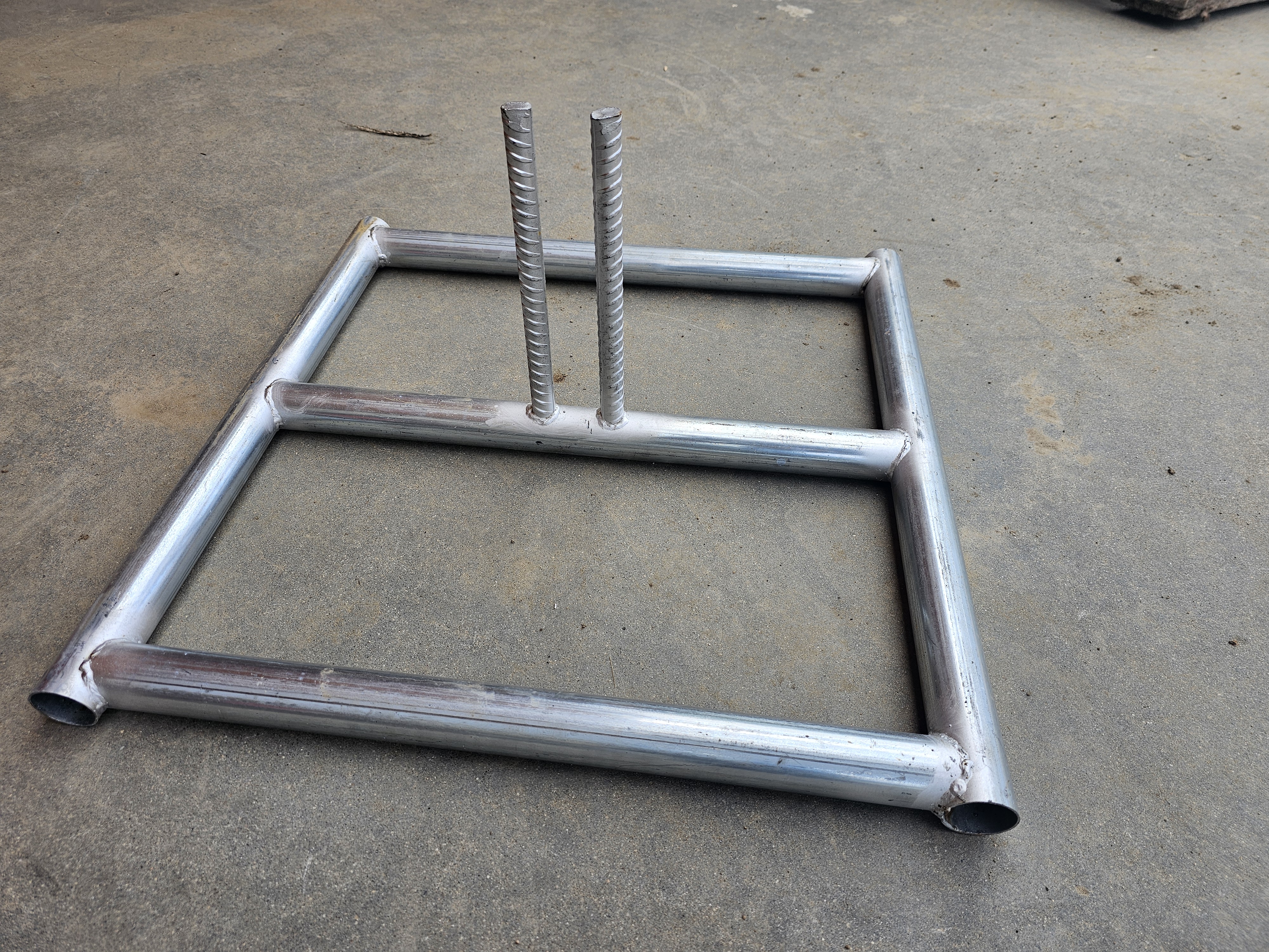 Temporary Fence Panel Stand 24x24