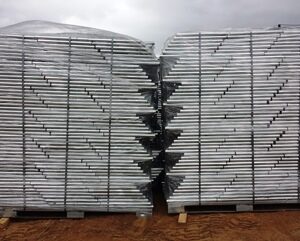 1 3/8" Temporary Fence Panel Stand 150 piece Bundle